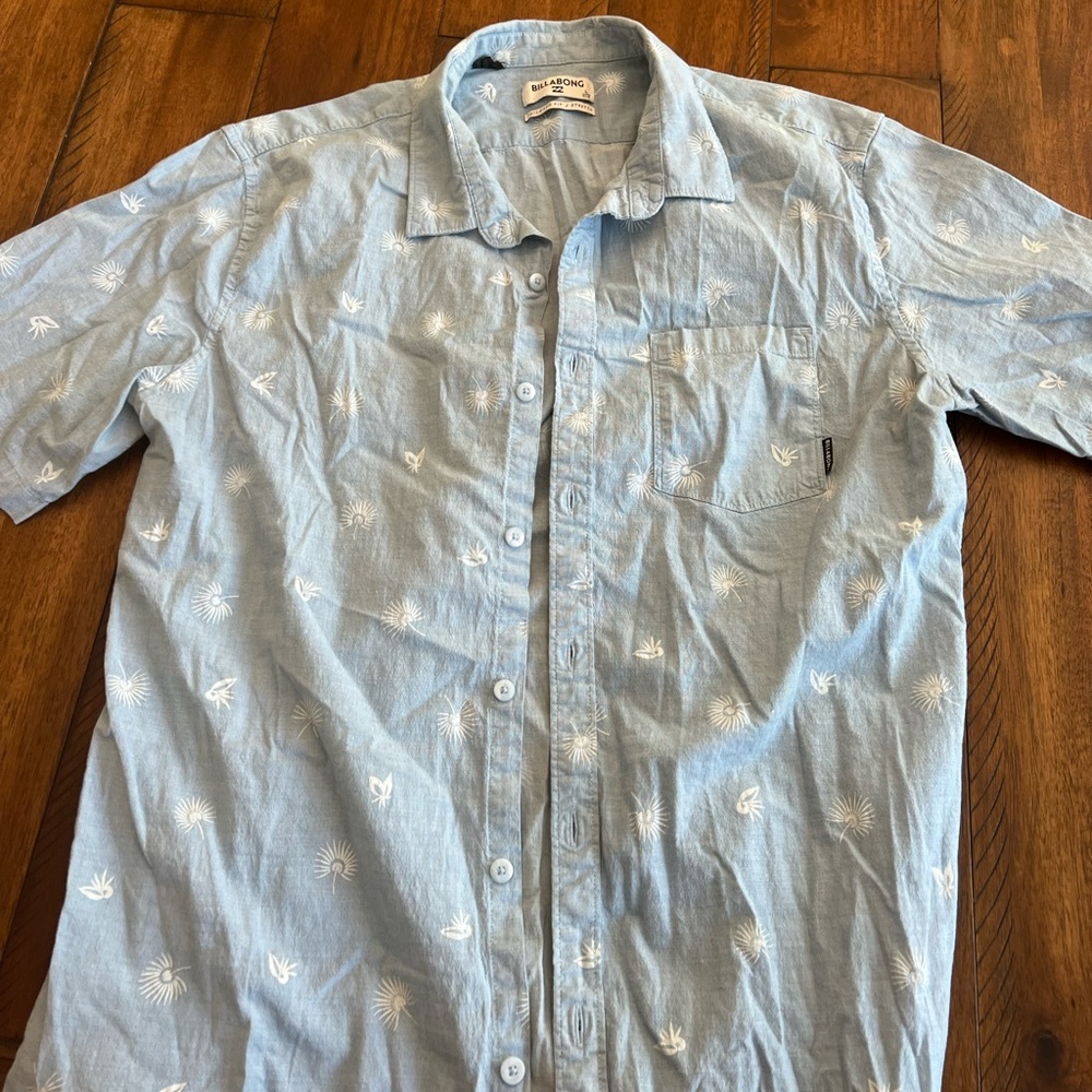 Billabong, stretch fit, Mens Medium, short sleeve